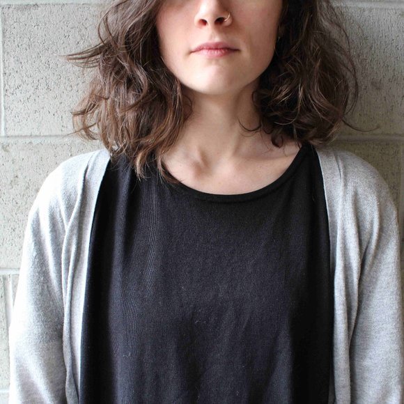 CLEARANCE SALE ON NOW! Meet your Posher, Paige - Picture 1 of 1